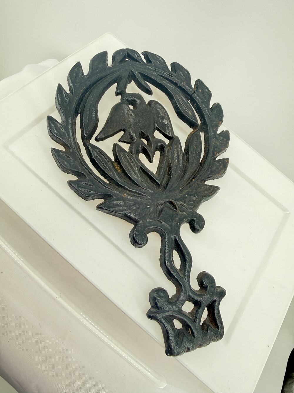 Vintage Cast Iron Eagle Trivet American Patriotic Kitchen Wall Decor Black 8x5